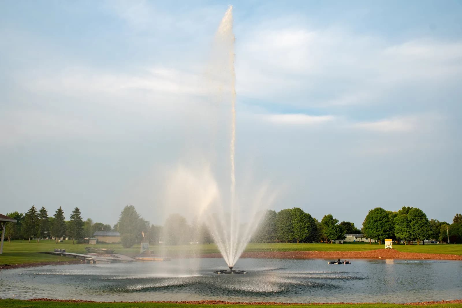 AquaMaster Aquarius fountain spray