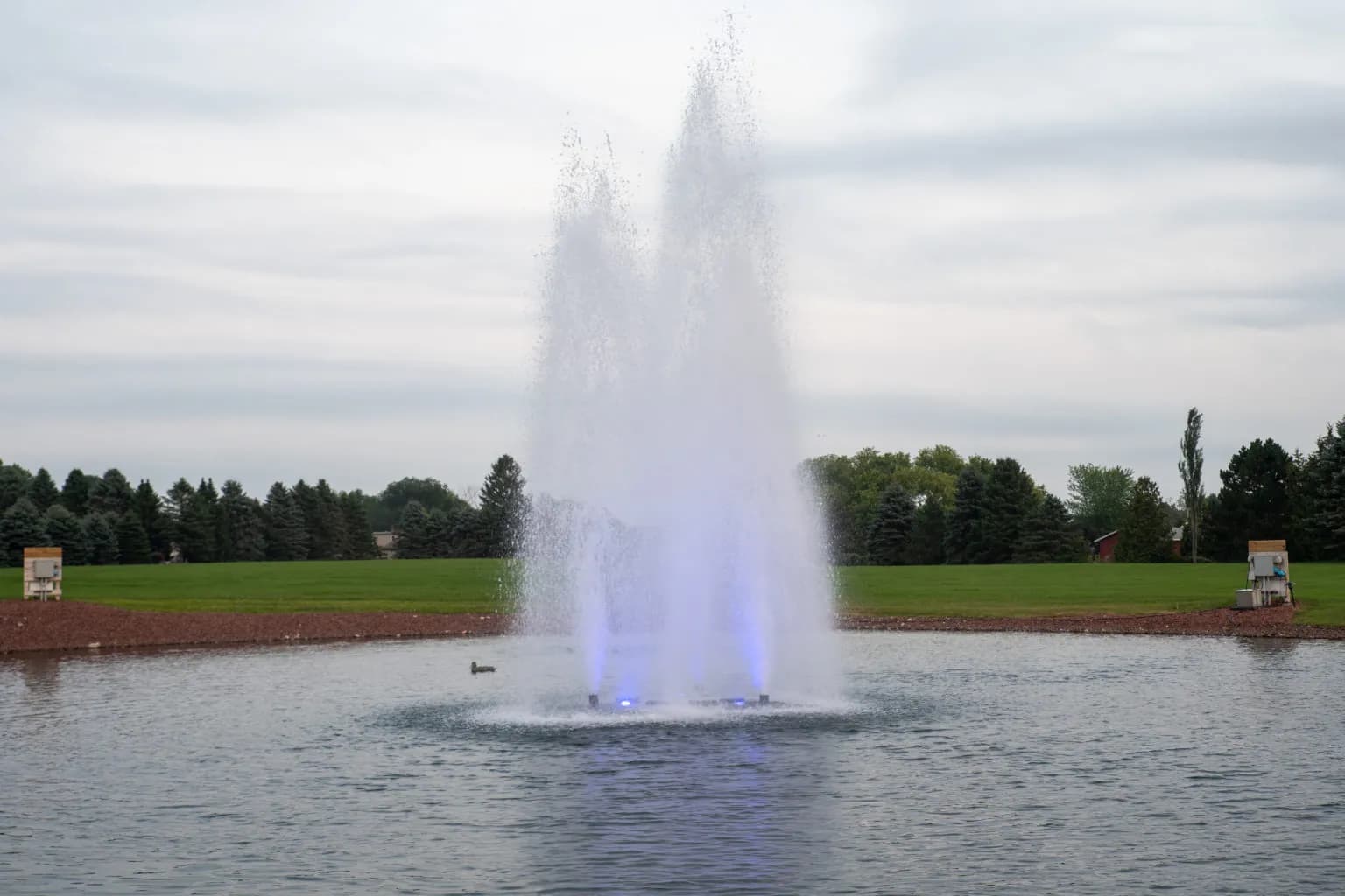 AquaMaster Night Glow lighting on a fountain